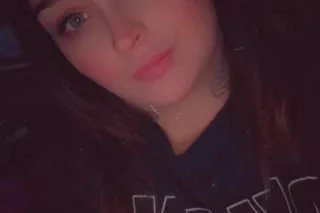 at home bored anyone wanna hav... - Image 2