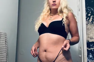 Hey its sara florida girl come get some of this florida water 🌊 - Image 7