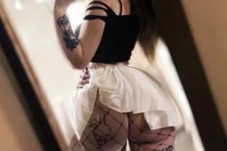 down on ur luck how bout u go down on lucki instead! - Image 5